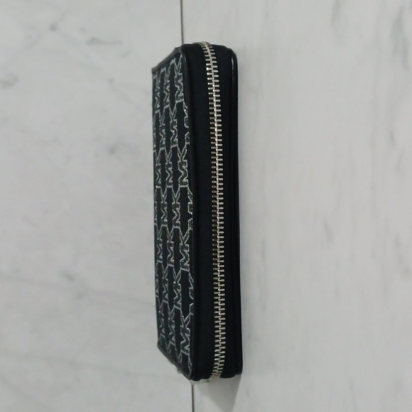 Michael Kors Jet Set Travel Large Flat Wallet, Wristlet & Phone Case - Picture 5 of 6